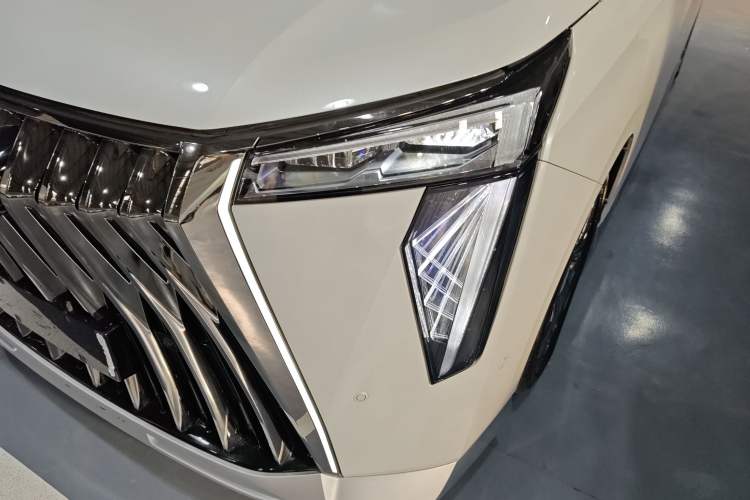 Used GAC Trumpchi M8 2024 Zongshi Series 400T Pioneer Edition