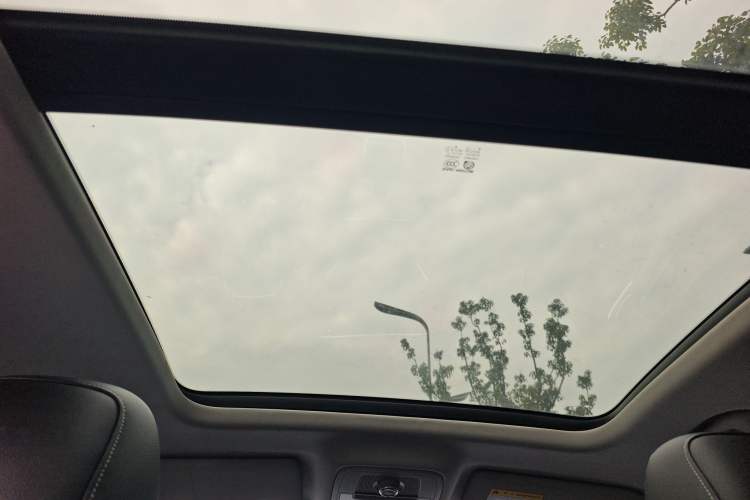 Used Roewe RX5 2020 20T Automatic 4G Connected Million Edition