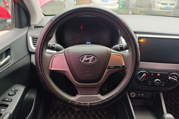 Used Hyundai Verna (new generation) 2016 1.4L Manual Cool Edition GLS
