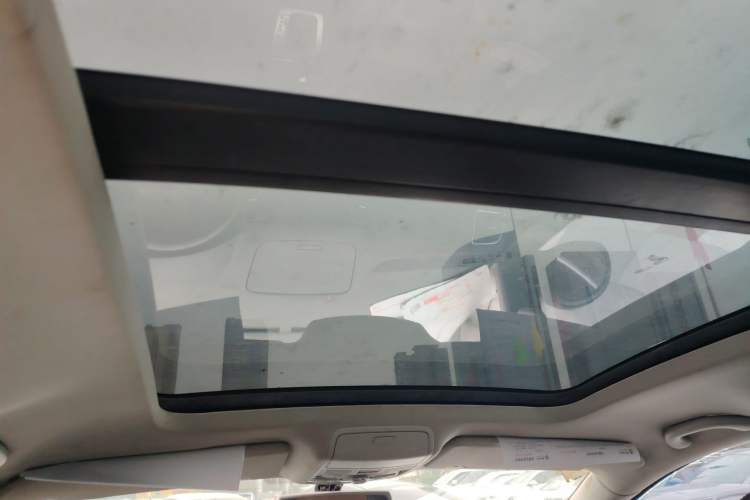 Used Volkswagen Sharan 2014 2.0 TSI Comfort Model
