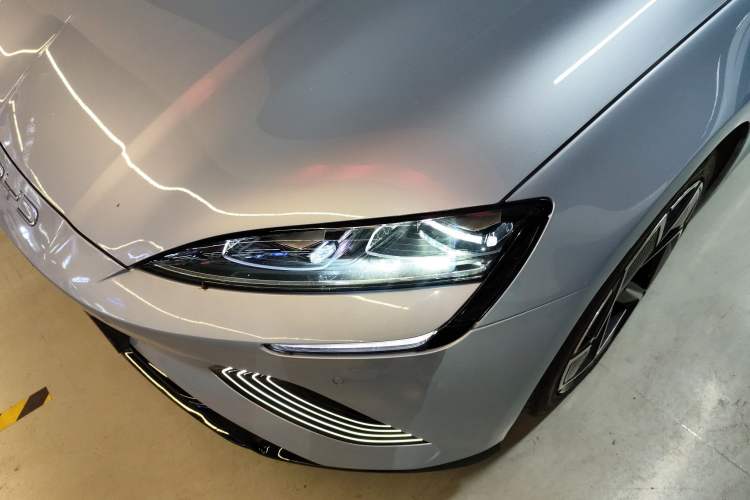 Used BYD Seal 2022 700 km Long-Range Rear-Wheel-Drive Version Left Front Headlight