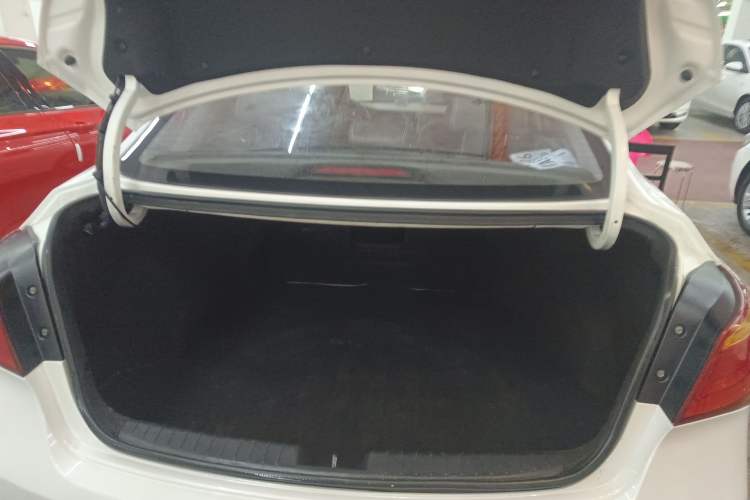 Used Hyundai Mistra 2016 1.6T Automatic Smart GLS Trunk