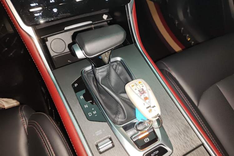 Used CHANGAN CS75 2022 Blue Whale Edition 1.5T DCT Prestige Model Gear Lever