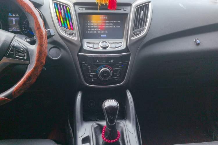 Used Changan CS75 2014 2.0L Manual Luxury Version China IV Standard