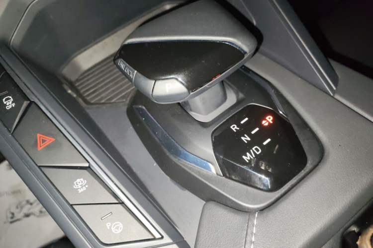 Used Lynk & Co 06 2023 Remix 1.5T Shero
