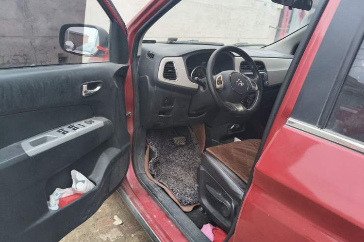 Used CHANGAN OSHAN Olisway 2014 1.4L AMT Luxury Model