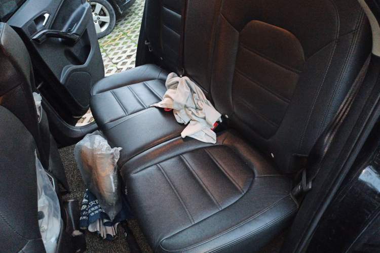 Used MG GS 2015 2.0TGI TST Luxury Edition Left Rear Seat