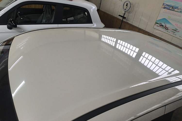 Used Wuling Hongguang MINIEV 2025 Four-Door Version Advanced Edition Roof