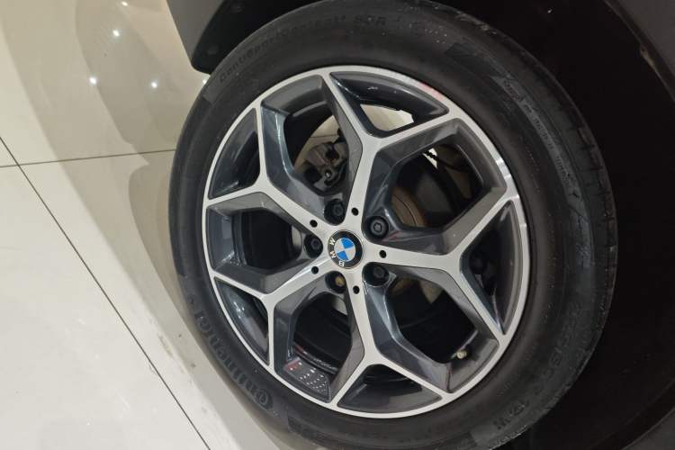 Used BMW X1 2016 sDrive18Li Luxury Model
