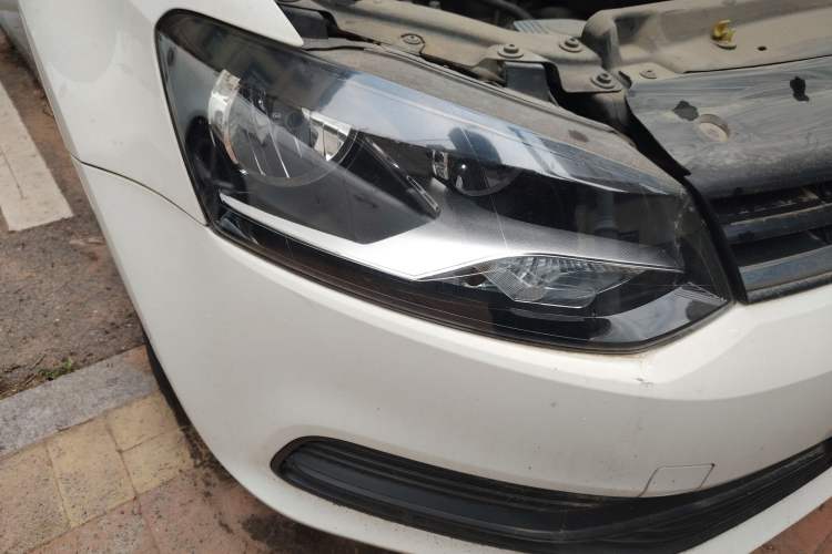 Used Volkswagen Polo 2016 1.4L Manual Fashion Model
