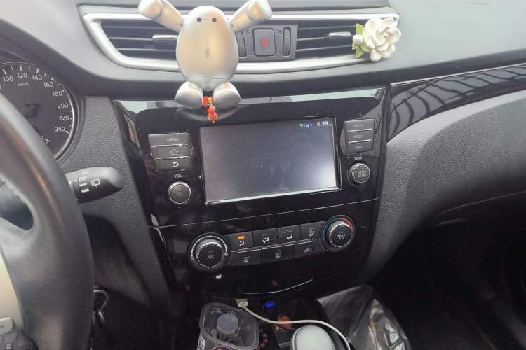 Used Nissan Qashqai 2017 2.0L CVT Smart Enjoyment Version China VI Standard