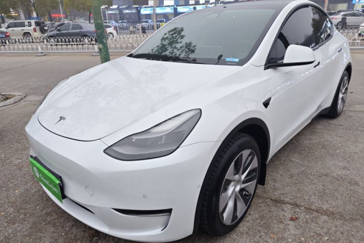 Used Tesla Model Y 2022 Long-Range All-Wheel-Drive Version