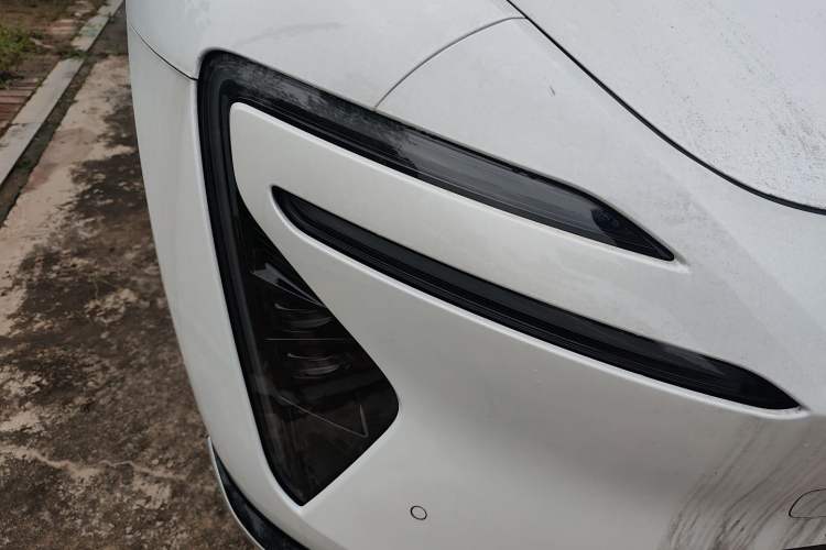 Used Avatr 06  Right Front Headlight