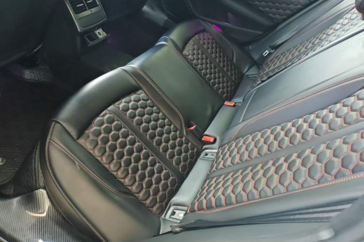 Used Audi A4L 2017 Plus 40 TFSI Ambition Model
