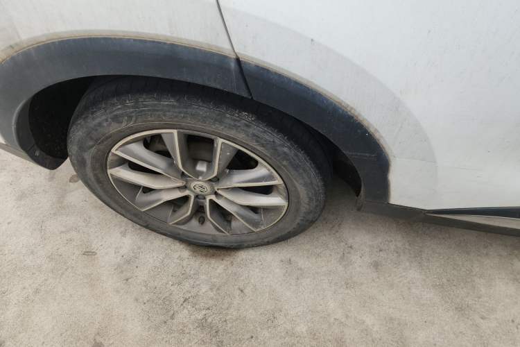 Used MG HS 2019 20T Manual Two-Wheel Drive Luxury Edition China VI Standard
