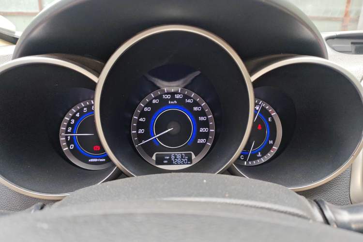 Used Changan Eado 2015 1.6L Manual Luxury Model China IV Standard