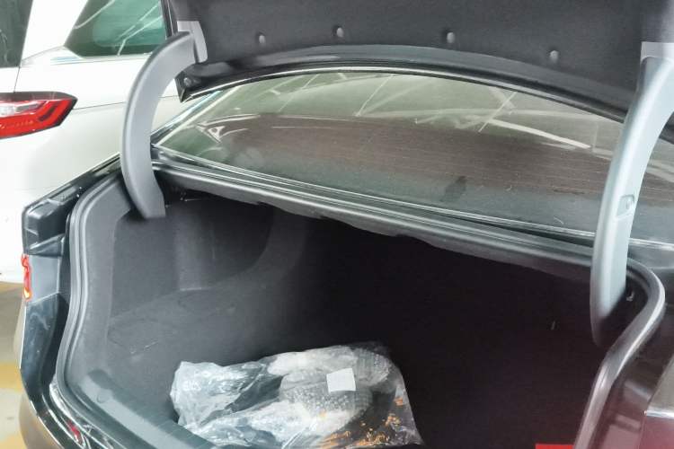 Used BYD Qin PLUS 2023 Champion Edition DM-i 55KM Leading Model Trunk