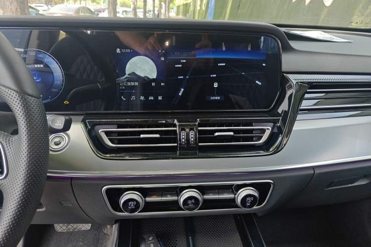 Used Hongqi HS5 2023 2.0T Qixiang Pro Edition
