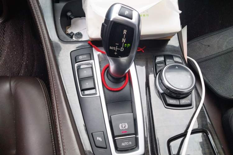 Used BMW 5 Series 2014 525Li Luxury Design Package Gear Lever