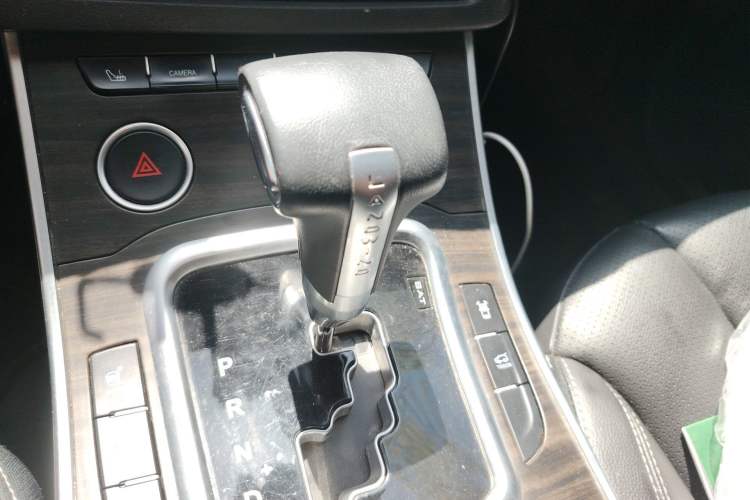 Used Land X7 2015 2.0T Panoramic Prestige Edition