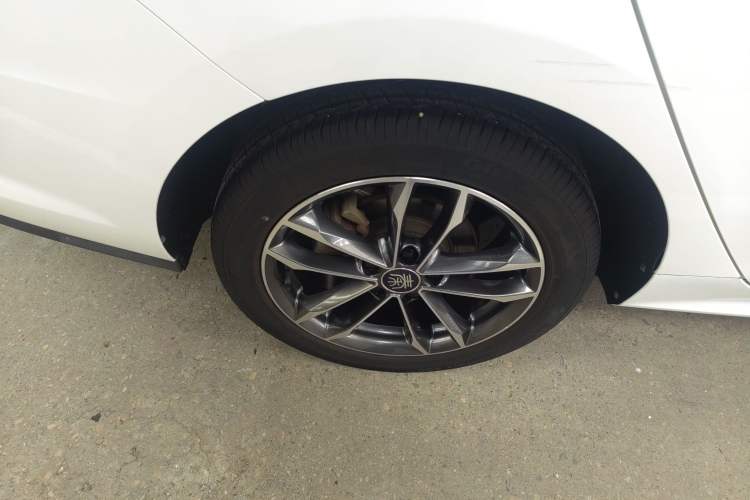 Used BYD Qin Pro 2020 Beyond Edition 1.5TI Automatic Flagship Version Exterior 5