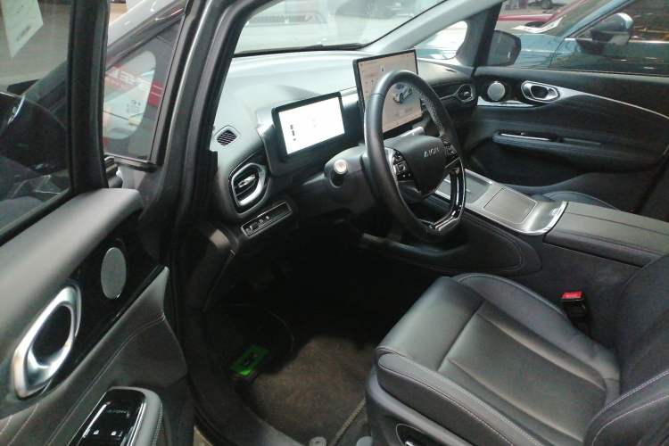 Used AION V 2024 Plus 70 Star Edition Lithium Iron Phosphate
