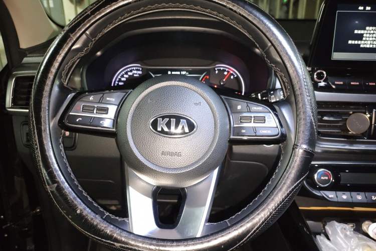 Used Kia Sportage R 2018 2.0L Automatic Smart Luxury Version China V Standard Steering Wheel