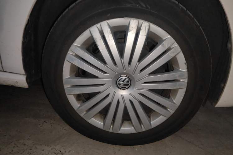 Used Volkswagen Polo 2016 1.6L Automatic Comfort Model