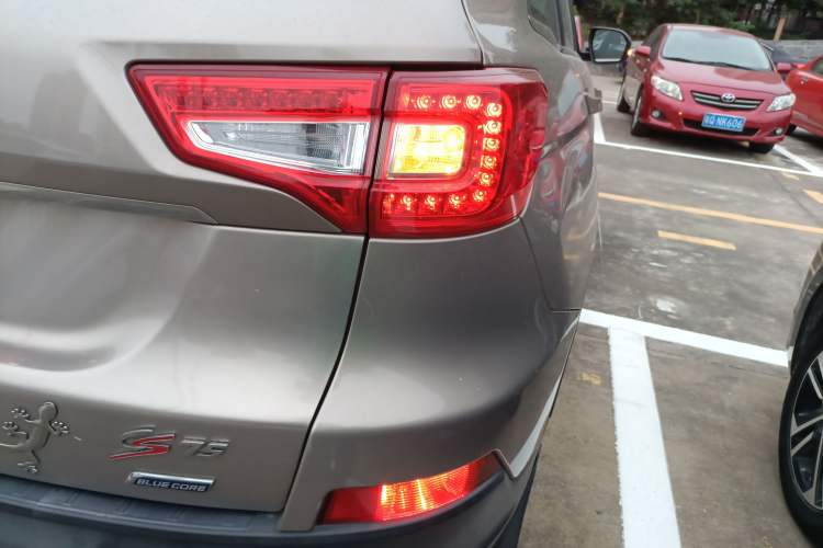 Used Changan CS75 2014 1.8T Automatic Elite Model China IV Standard