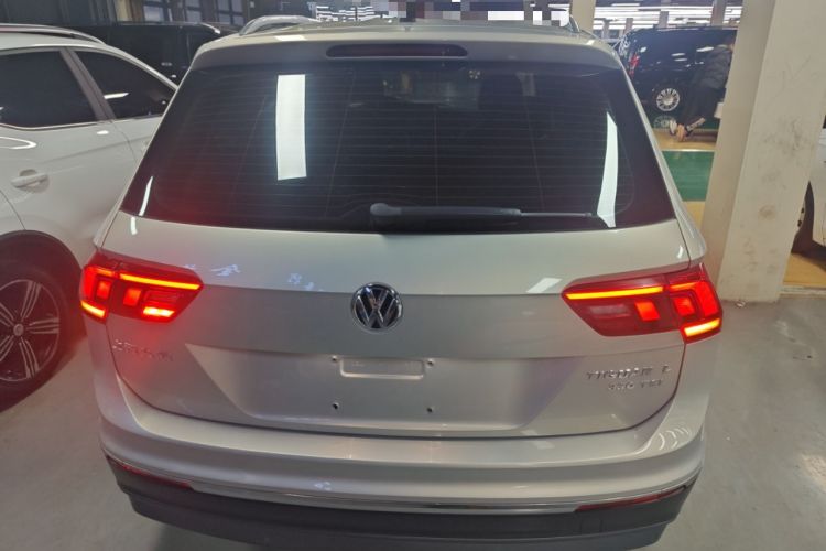 Used Volkswagen Tiguan L 2020 330TSI Automatic Two-Wheel Drive Panoramic Comfort Edition China VI Standard