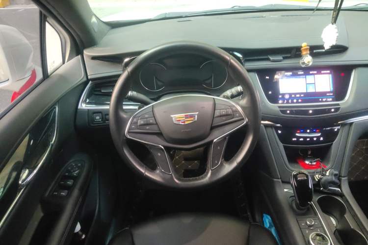 Used Cadillac XT5 2021 2.0T Two-Wheel Drive Luxury Version
