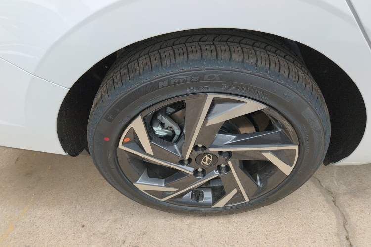 Used Hyundai Elantra 2023 1.5L CVT GLX Elite Edition