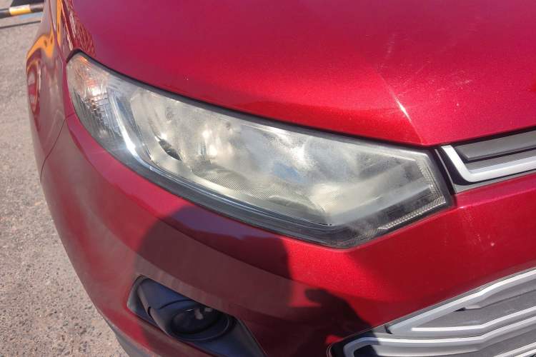 Used Ford EcoSport 2013 1.5L Automatic Fashion Model Right Front Headlight