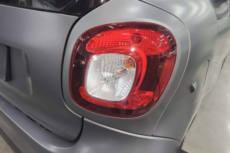 Used smart fortwo 2018 1.0L 52kW Hardtop Passion Edition China V Standard