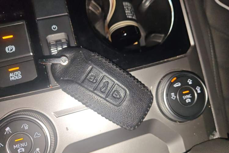 Used Volkswagen Touareg 2020 2.0 TSI RuiShang Edition China VI Standard
