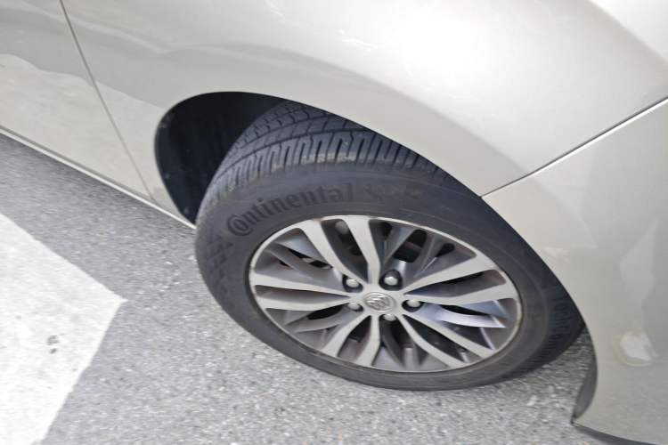 Used Buick GL8 2017 ES 28T Luxury Model China V Standard
