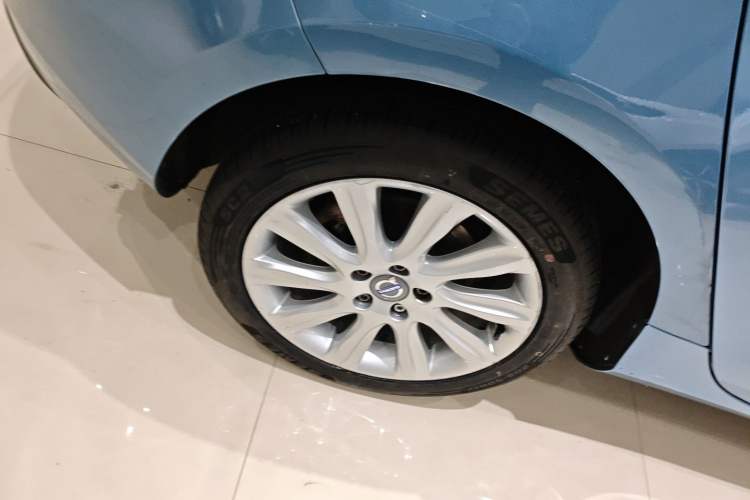 Used Volvo V40 2016 T3 Zhiyi Edition