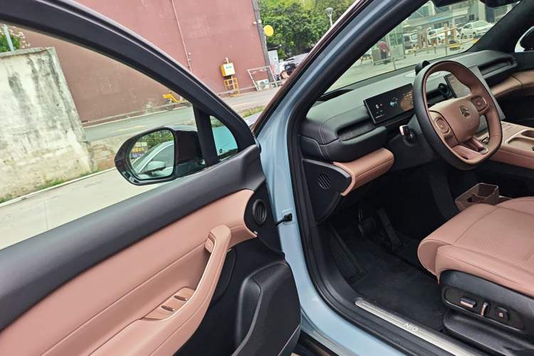 Used Nio ES6 2024 75 kWh Driver Seat