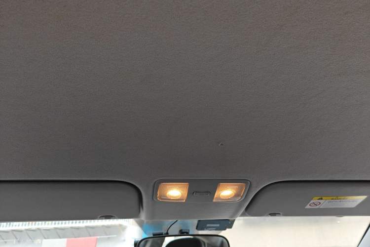 Used Hyundai Verna (new generation) 2016 1.4L Manual Cool Edition GLS Headliner