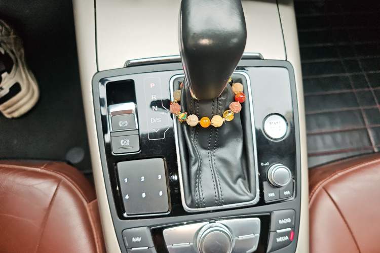 Used Audi A7 2018 40 TFSI Ambition Edition Gear Lever