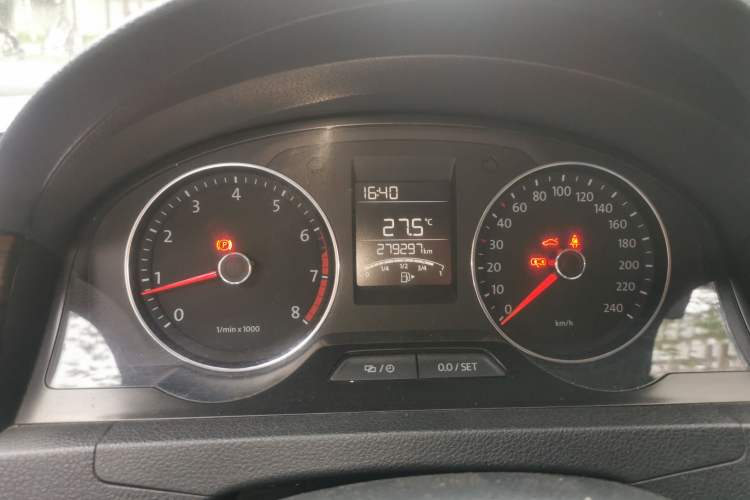 Used Volkswagen Santana 2013 1.6L Manual Luxury Edition Instrument Cluster
