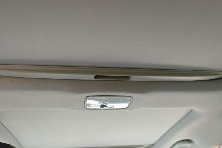 Used Kia Sportage R 2012 2.0L Automatic Two-Wheel Drive NAVI Headliner