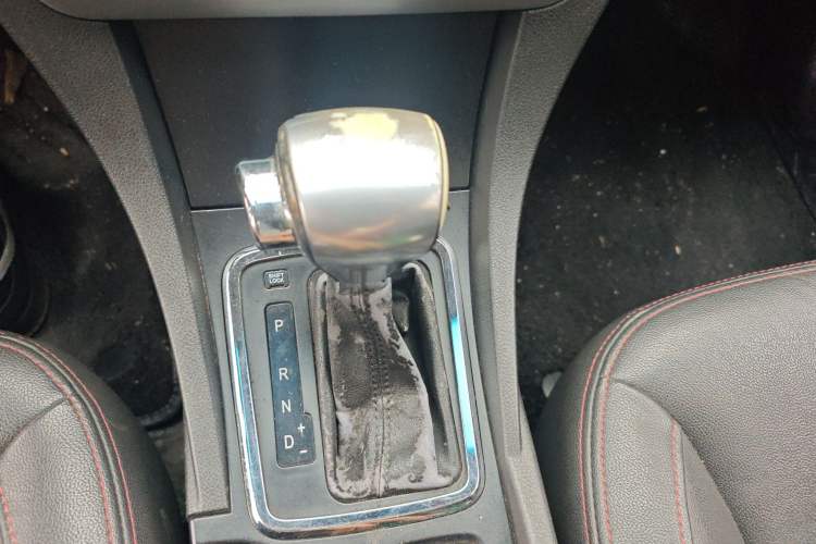 Used Geely Auto Emgrand 2015 Sedan 1.3T CVT Upward Edition