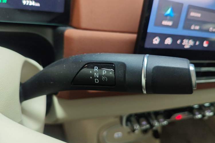 Used ORA Good Cat 2025 Model, 430 km Luxury Version
