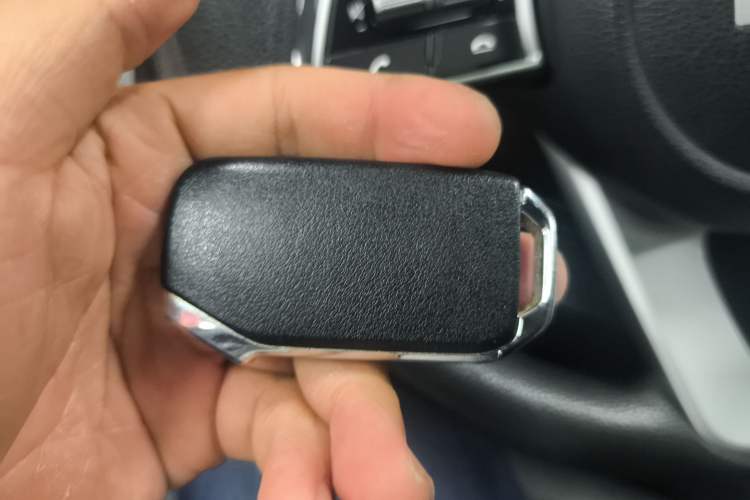 Used Kia K3 2021 Revised 1.5L CVT Fashion Edition Vehicle Key