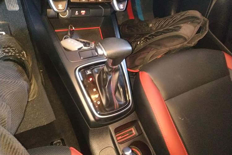 Used Kia KX Cross 2017 1.4L AT GLS
