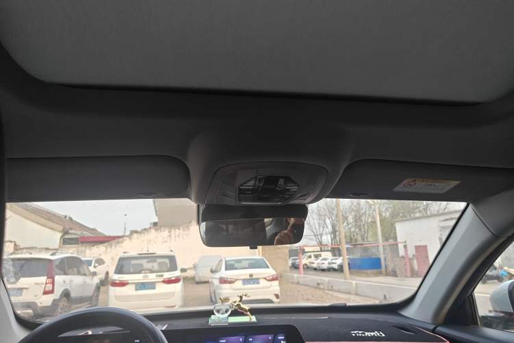 Used Chery Tiggo 8 PRO 2022 390T Two-Wheel Drive Haohan Edition 7-Seater Headliner