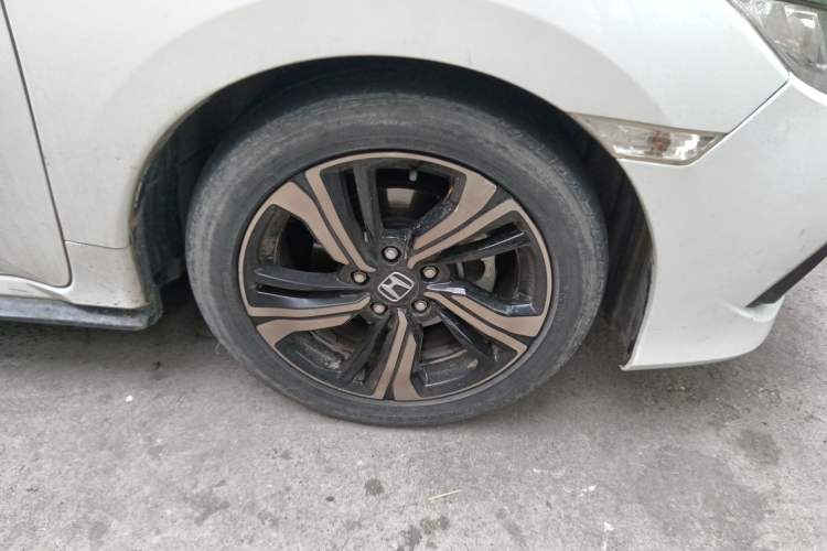 Used Honda Civic 2019 220TURBO CVT Dynamic Edition China VI Emission Standard Right Front Wheel Hub