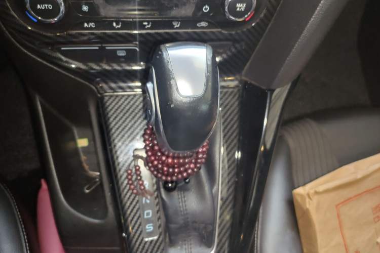 Used Ford Focus 2012 Hatchback 1.6L Automatic Fashion Edition
