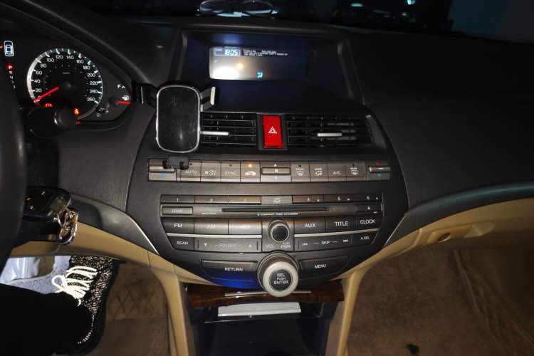 Used Honda Accord 2008 2.0L EX Audio And AC Panel